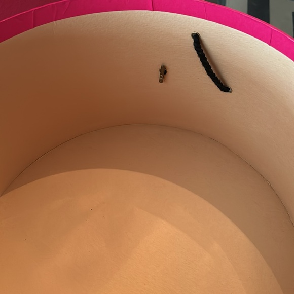 Schiaparelli Hat Box - vintage - Picture 9 of 9